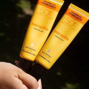 SENSILIS – Sun Secret Fluid Color Solaire Anti-Age Teinte SPF50+ – 50ml